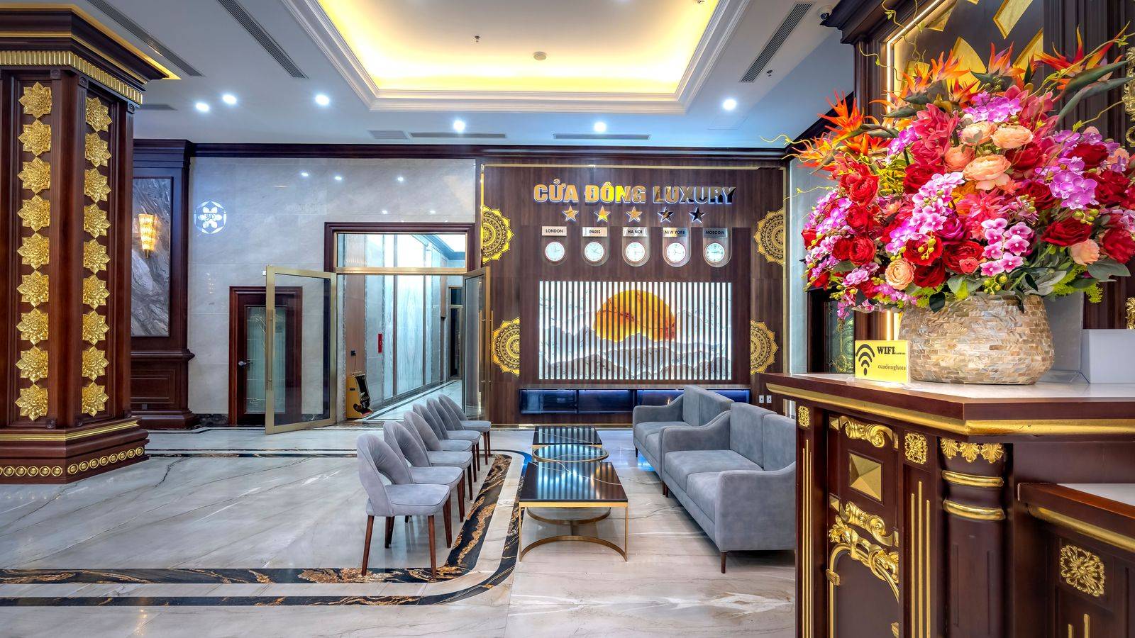 Ritz-Carlton Toronto airport transfer