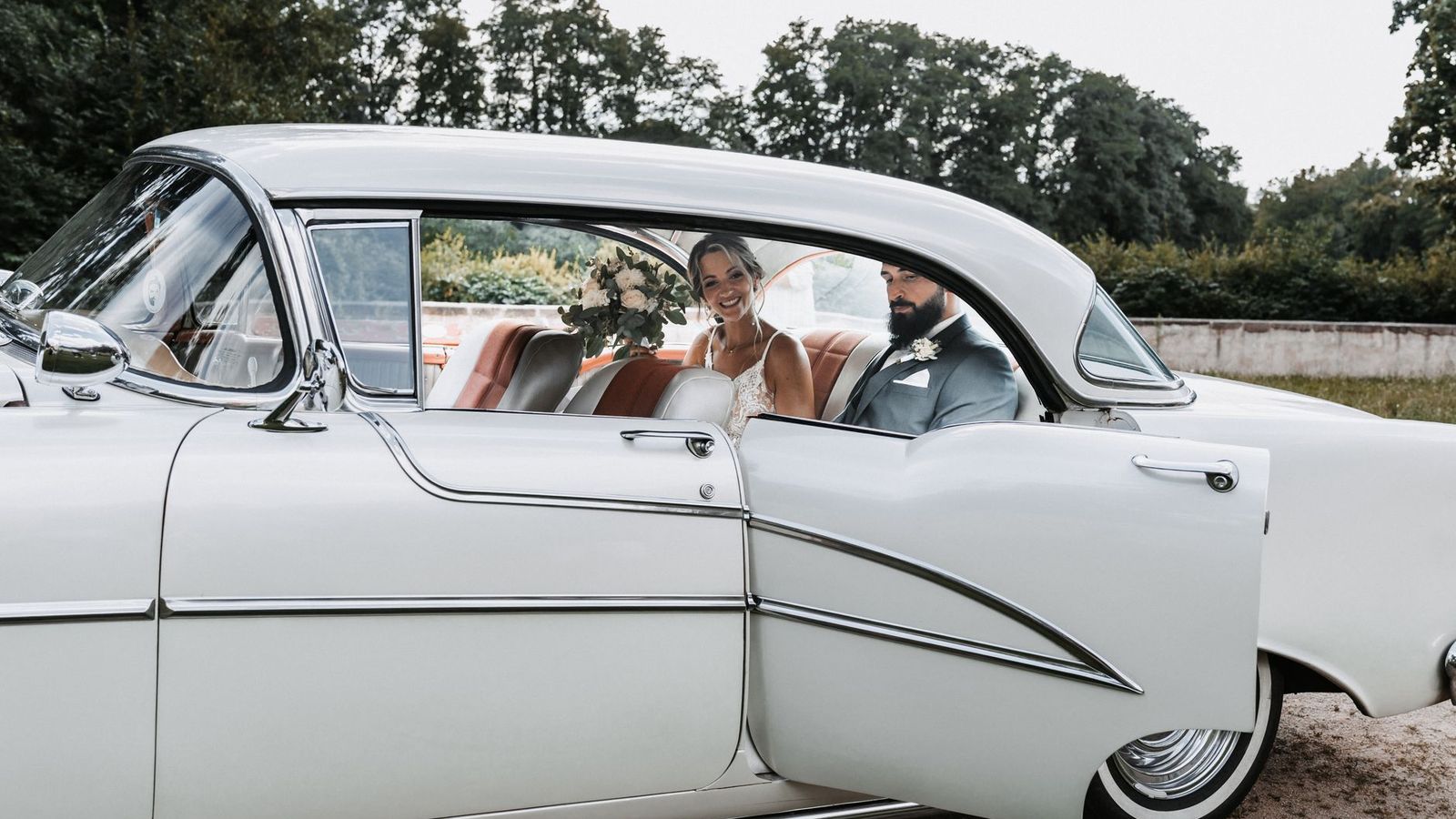 Wedding limo cost in Toronto