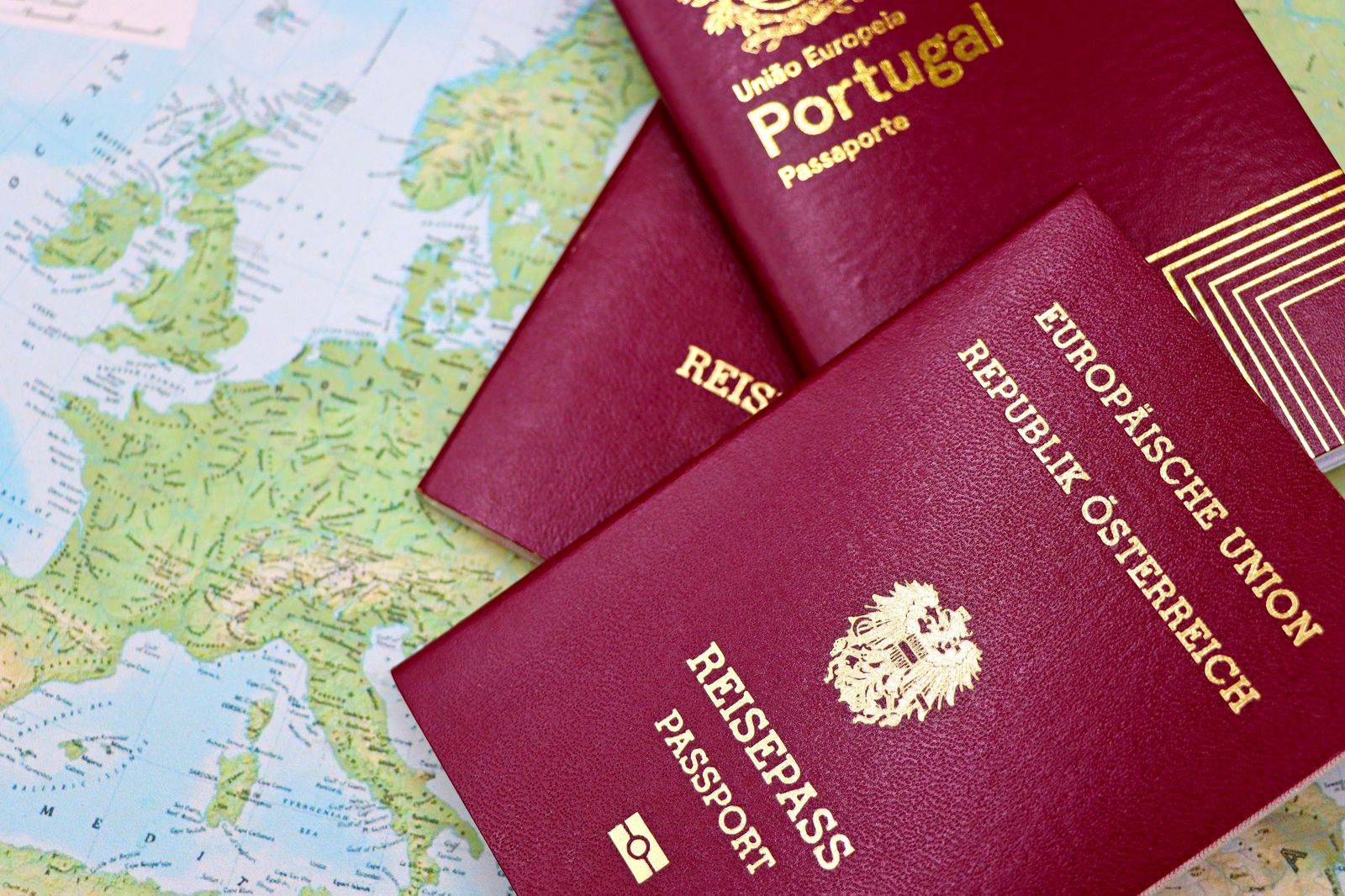 Passports ready on the back seat before a Peace Bridge crossing