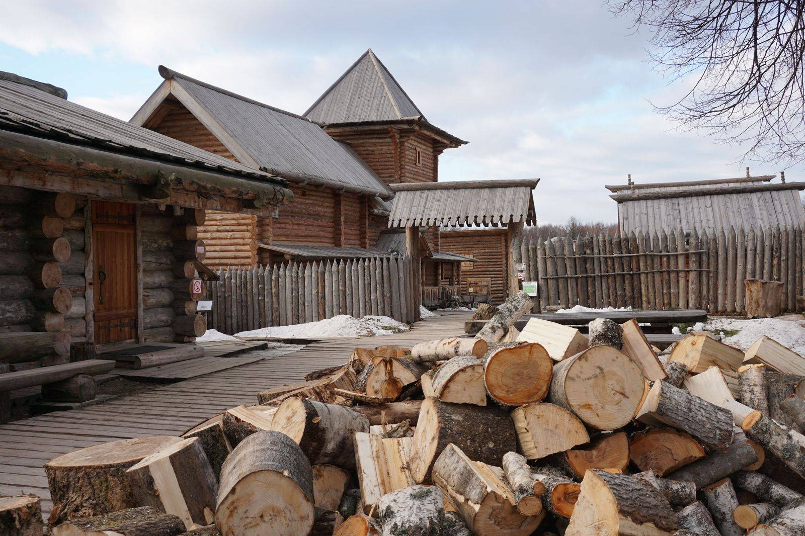 A reconstructed wooden palisade and longhouse at a heritage site near Midland