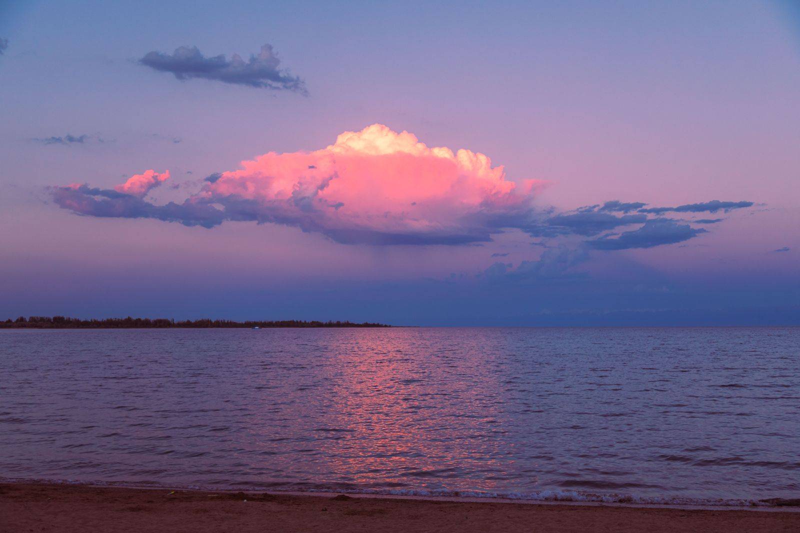 A sunset over Lake Huron near Sarnia