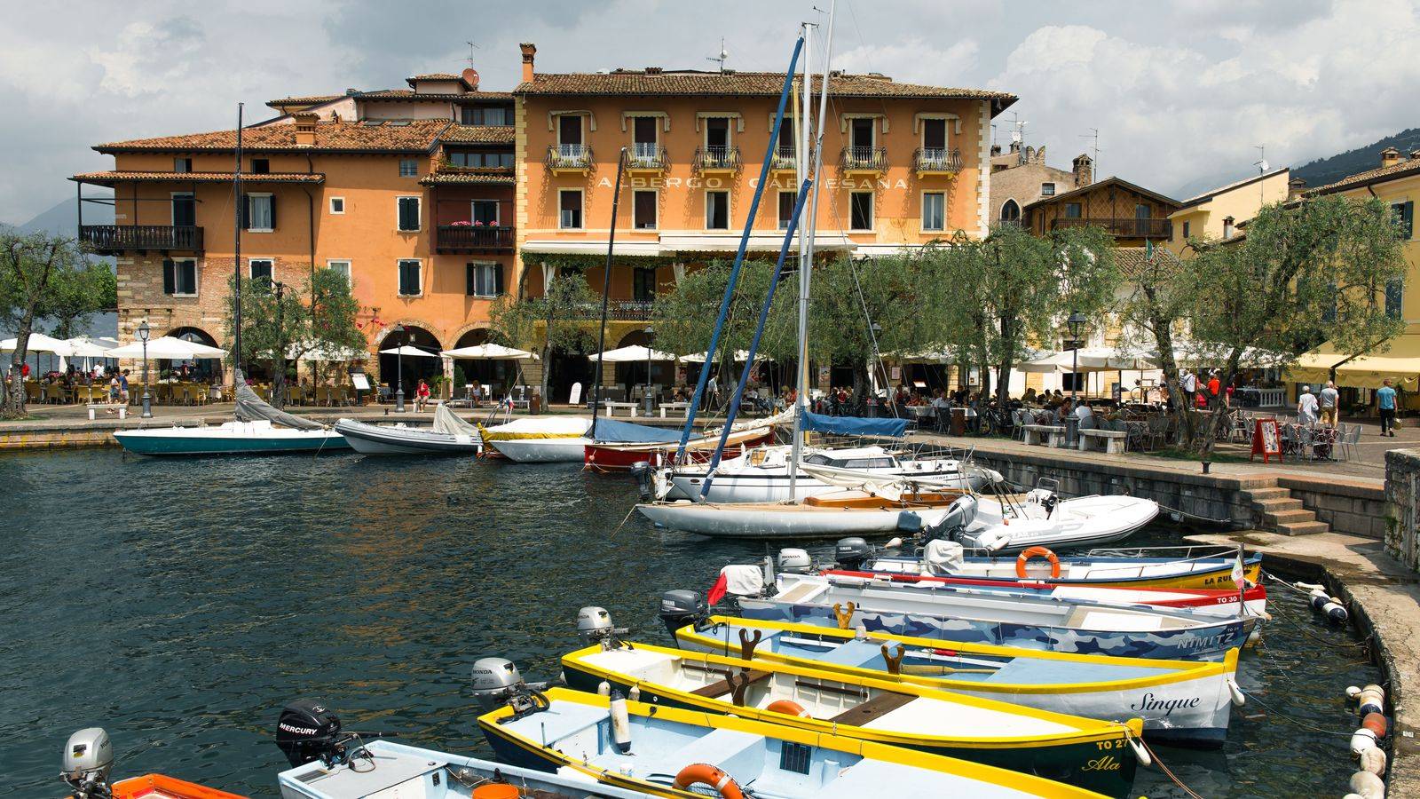 Oakville hotels