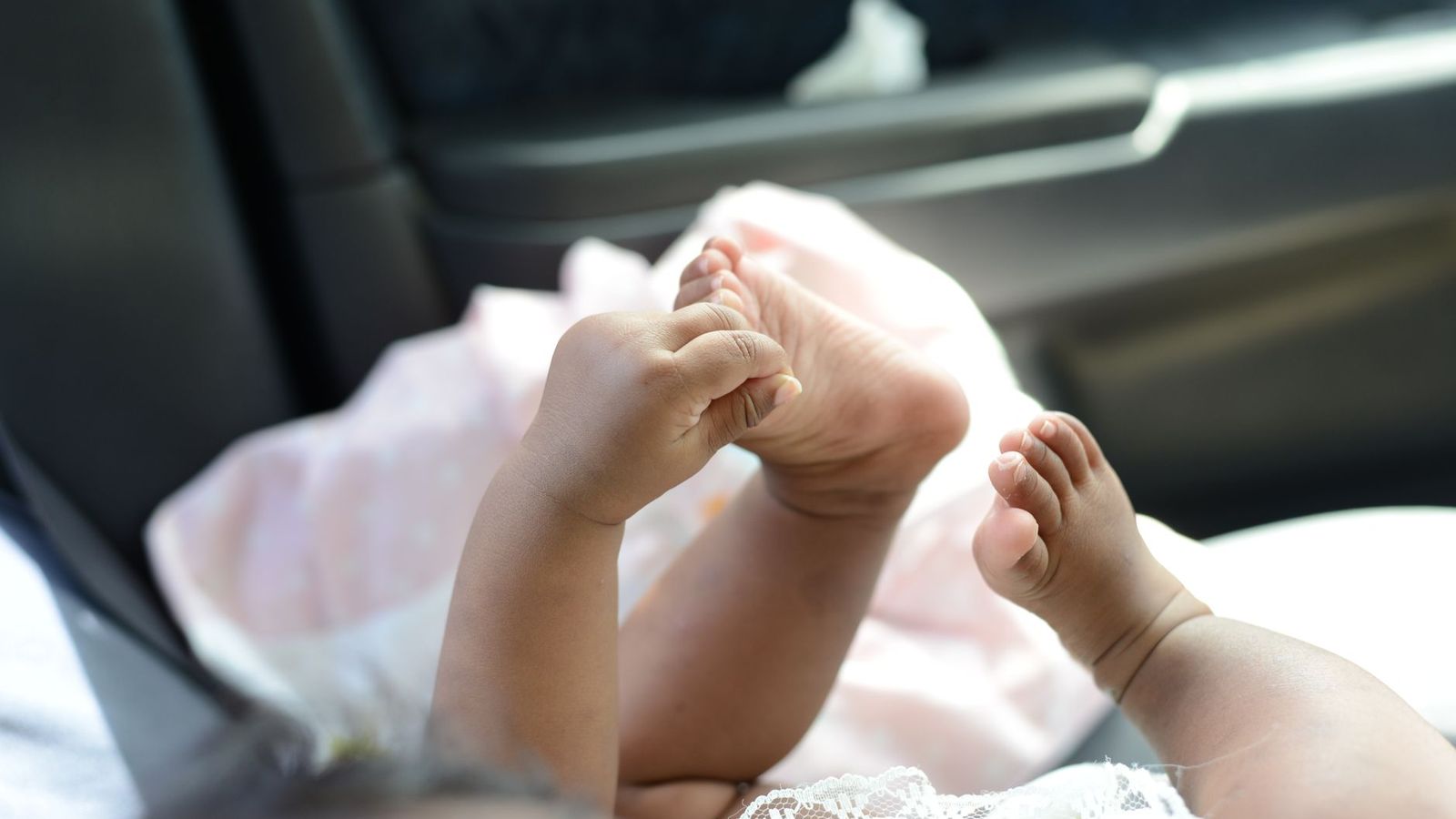 Toronto car service with a car seat: infant, toddler and booster seats fitted before we arrive